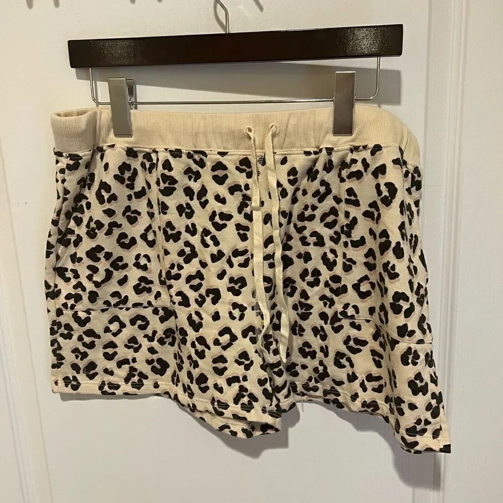 New Lucky Brand Leopard print shorts with pockets